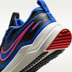 รองเท้าวิ่งโร้ดรันนิ่งเด็กโต Nike Cosmic Runner