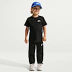 Tričko Nike Sportswear Futura s výšivkou pro malé děti