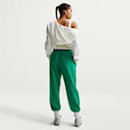 Nike Sportswear Club Fleece Pantalones de entrenamiento oversized de tiro medio para mujer