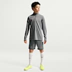Shorts de fútbol de tejido Knit Dri-FIT para niños talla grande Nike Academy
