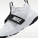 รองเท้าเด็กเล็ก Nike Team Hustle D 12