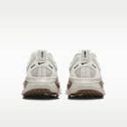 Nike Vomero 18 Women's Road Running Shoes