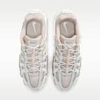 Tenis con detalles reflejantes para mujer Nike P-6000