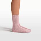 NikeSKIMS Women's Dri-FIT Pilates Grip Crew Socks (1 Pair)