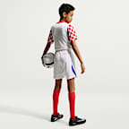 Fotbollsshorts Nike Dri-FIT Replica Kroatien 2026 Stadium Away för ungdom
