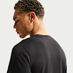 Nike Men's T-Shirt