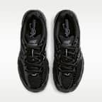 Tenis con detalles reflejantes para mujer Nike Air Max Moto 2K