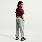 Pants holgados para niños talla grande Nike Sportswear Club Fleece