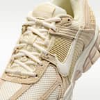 Nike Zoom Vomero 5 Women's Shoe with Reflective Design Accents