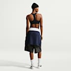 Bra deportivo de skateboarding con almohadilla de media sujeción para mujer Nike SB Swoosh