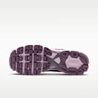 Tenis con detalles reflejantes para mujer Nike Air Max Moto 2K