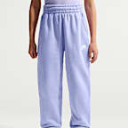 Nike Sportswear Club Fleece Older Kids' Loose Trousers