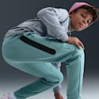 Nike Sportswear Tech Fleece Jogger (ältere Kinder)