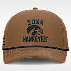 Gorra universitaria Nike ajustable para hombre Iowa 2026 Military Appreciation Rope Rise