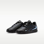 Nike Jr. Phantom 6 Low Club Big Kids' Indoor/Court Soccer Shoes
