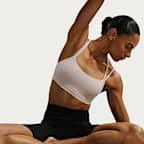 Bra deportivo de baja sujeción con almohadillas para mujer Nike Zenvy Strappy