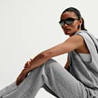 Nike Studio Fleece Medium Weight Pantalones de tiro medio con dobladillo abierto - Mujer