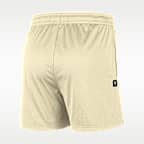 Milwaukee Bucks Standard Issue Pantalón corto de baloncesto de malla Dri-FIT de 13 cm - Hombre