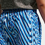 Shorts de tejido Woven Dri-FIT para niños talla pequeña Nike Bold Move