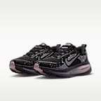 Nike Vomero 18 SE Women's Road Running Shoes