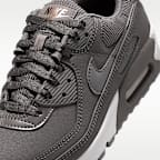 Nike Air Max 90 Women's Shoe
