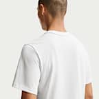 เสื้อยืด Nike Sportswear Premium Essentials