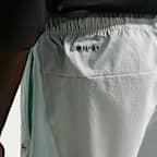 Nike Tech Dri-FIT Dokuma Renk Bloklu Erkek Şort