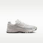 Nike Vomero 5 大童反光裝飾鞋款