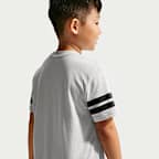 Playera Halftime para niños talla pequeña Nike