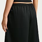 Nike Sportswear Women's Oversized Mid-Rise Parachute Shorts