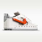 Nike Air Force 1 x LEGO® Collection Kit para crear zapatillas con minifigura exclusiva