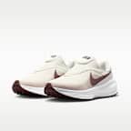 Nike Revolution 8 EasyOn Straßenlaufschuh (Damen)