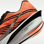 Vaporfly 4 x DISTANCE Straßenlaufschuh für Wettkämpfe (Herren)