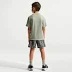 Playera de manga corta Dri-FIT para niño talla grande Nike Multi