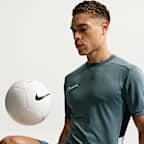 Playera de fútbol de manga corta Dri-FIT para hombre Nike Academy