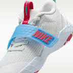 Tenis de básquetbol para niños grandes Nike Team Hustle D 12