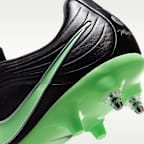 Chaussure de foot basse à crampons pour terrain gras Nike Tiempo Maestro Academy