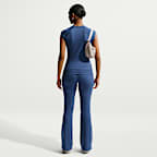 Dámské přiléhavé žebrované tričko Nike Sportswear Chill Knit s krátkým rukávem