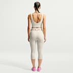 NikeSKIMS Matte Women's V-Neck Long-Line Bra