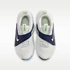 Nike Team Hustle D 12 Older Kids' Basketball Shoes