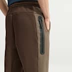 Pantalones de tejido Fleece con dobladillo abierto y colores contrastantes Nike Tech para hombre