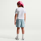 Playera para niños talla grande Nike Sportswear