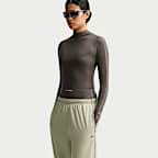 NikeSKIMS Weightless Women's Mock-Neck Long-Sleeve Top
