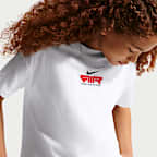 T-shirt o pudełkowym kroju dla dużych dzieci (dziewcząt) Nike Sportswear