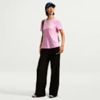 เสื้อยืดผู้หญิง Nike Sportswear Club Essentials
