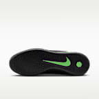 Nike Phantom 6 Low Academy Indoor/Court Soccer Shoes