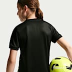 Playera de futbol Nike Dri-FIT para antes del partido del Club Atlético de Madrid visitante para niños talla grande