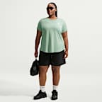 Nike Sportswear Club Essentials Women's T-Shirt (Plus Size)