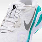 Tenis de correr en pavimento para mujer Nike Structure 26