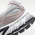 Tenis para niños grandes Nike V5 Runner Suede